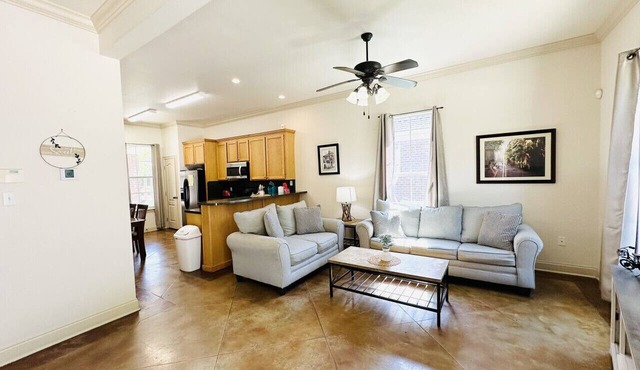 Villa 2, spacious townhouse in Tickfaw, LA