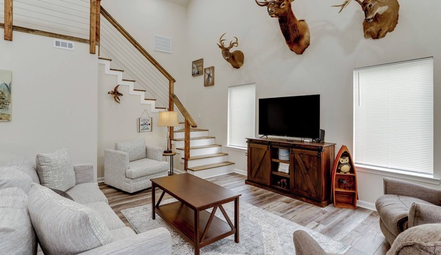 Walk to River: Newly Built Home in Heber Springs! in Heber Springs