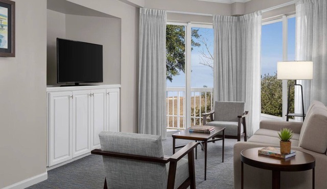 Waterfront Harbour Town at Calibogue Sound + Resort Amenities, 2-Bedroom
