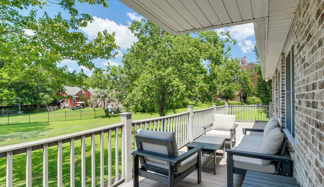 Yard & Dock: Waterfront Group Getaway in Biloxi in Biloxi
