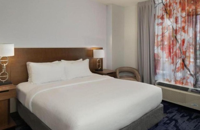 Fairfield Inn 