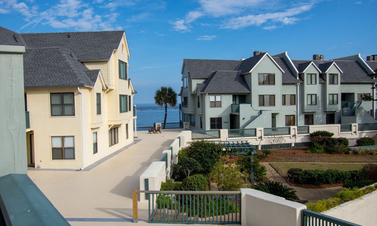 Saint Helena Island Condo | 605 New Haven