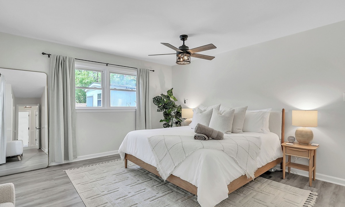 Savannah Apartment | Coastal Pool Retreat Near Beach