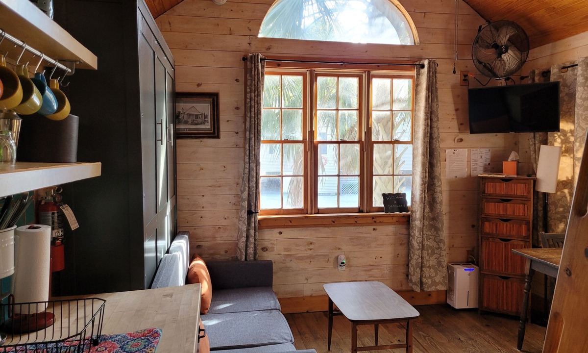 Folly Beach House | Beachside Boutique Inn – Folly Beach Rooms & Private Cottages