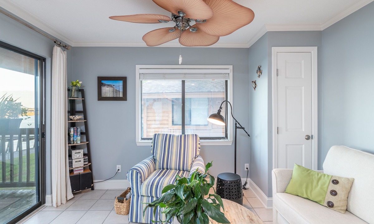 Beaufort Condo | Gorgeous Waterfront Battery Creek Retreat