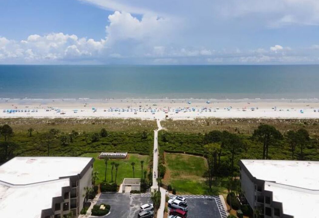 Hilton Head Island Condo | SerenityByTheSea-Couples Retreat-King,Bikes,Chairs
