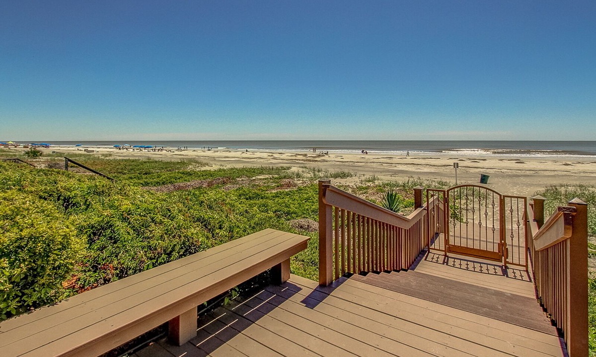 Beach Lagoon Condo | 8 Turtle Lane Club - Few Steps to the pool & beach!