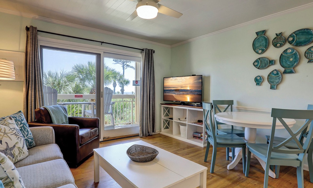 North Forest Beach Condo | 116 Breakers-Oceanfront with Pool & Kiddy Pool. Steps to Dining & Shopping