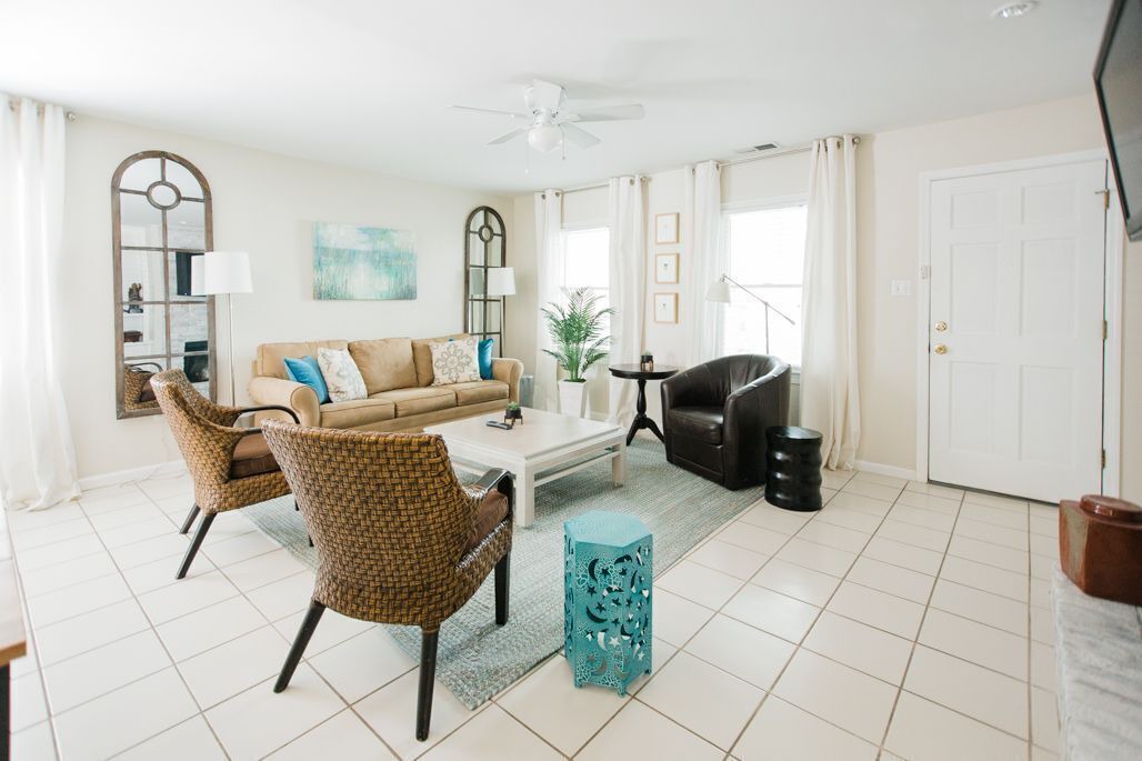 Historic District - North Apartment | Modern Pet Friendly Garden Home Walking Distance to River by Lucky Savannah