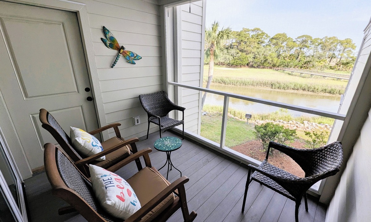 Saint Helena Island Condo | Resort access & golf cart. See reviews. On canal. Short walk to beach. <week-ask