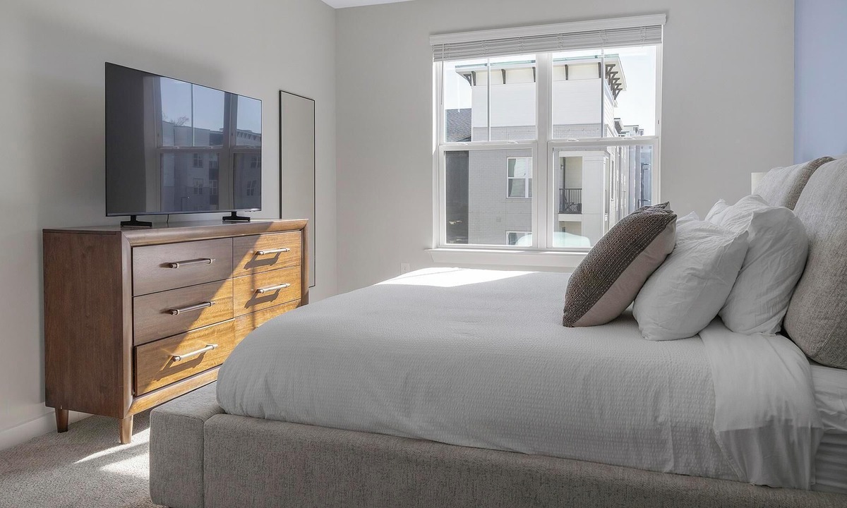 Sugar Hill Apartment | Landing | Modern 2BD, Gym, Yoga Studio