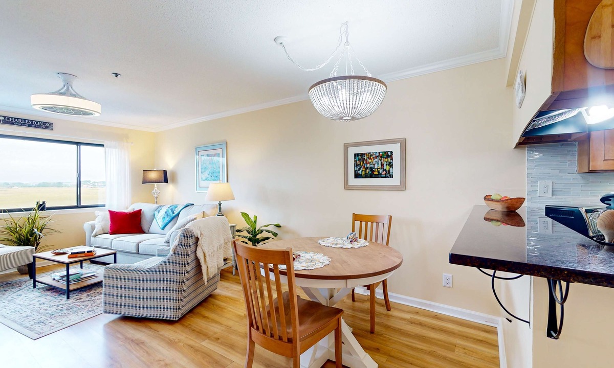 Folly Beach Condo | Marsh-view condo with on-site pool, tennis, & private balcony
