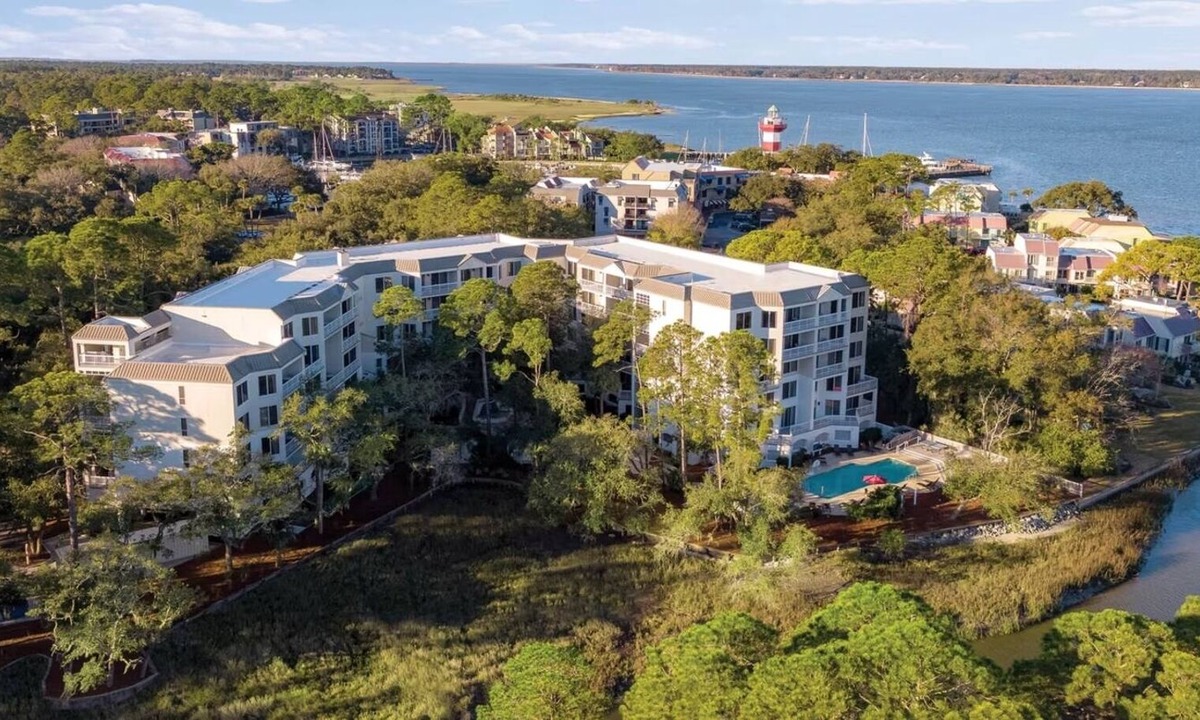 Harbour Town Resort | 2 Br Marriott Harbour Club