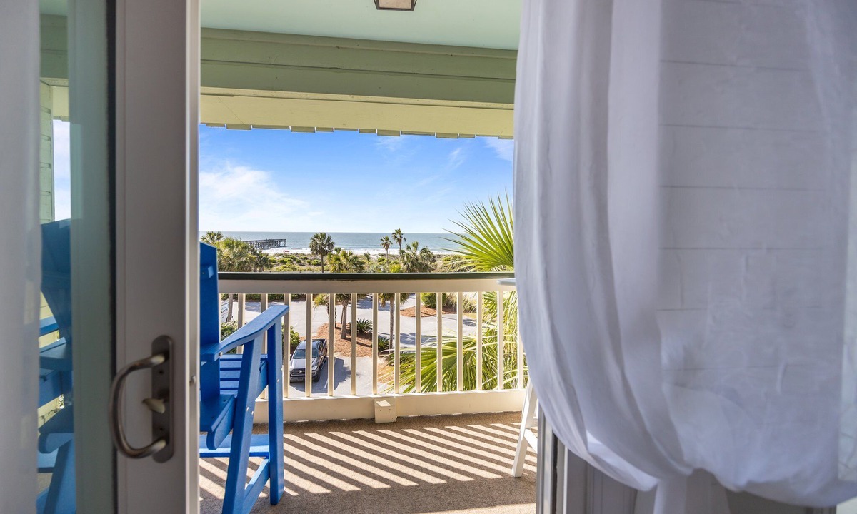 Isle of Palms Condo | Beautiful Newly Renovated Condo with Exceptional Views! *Unit 329*
