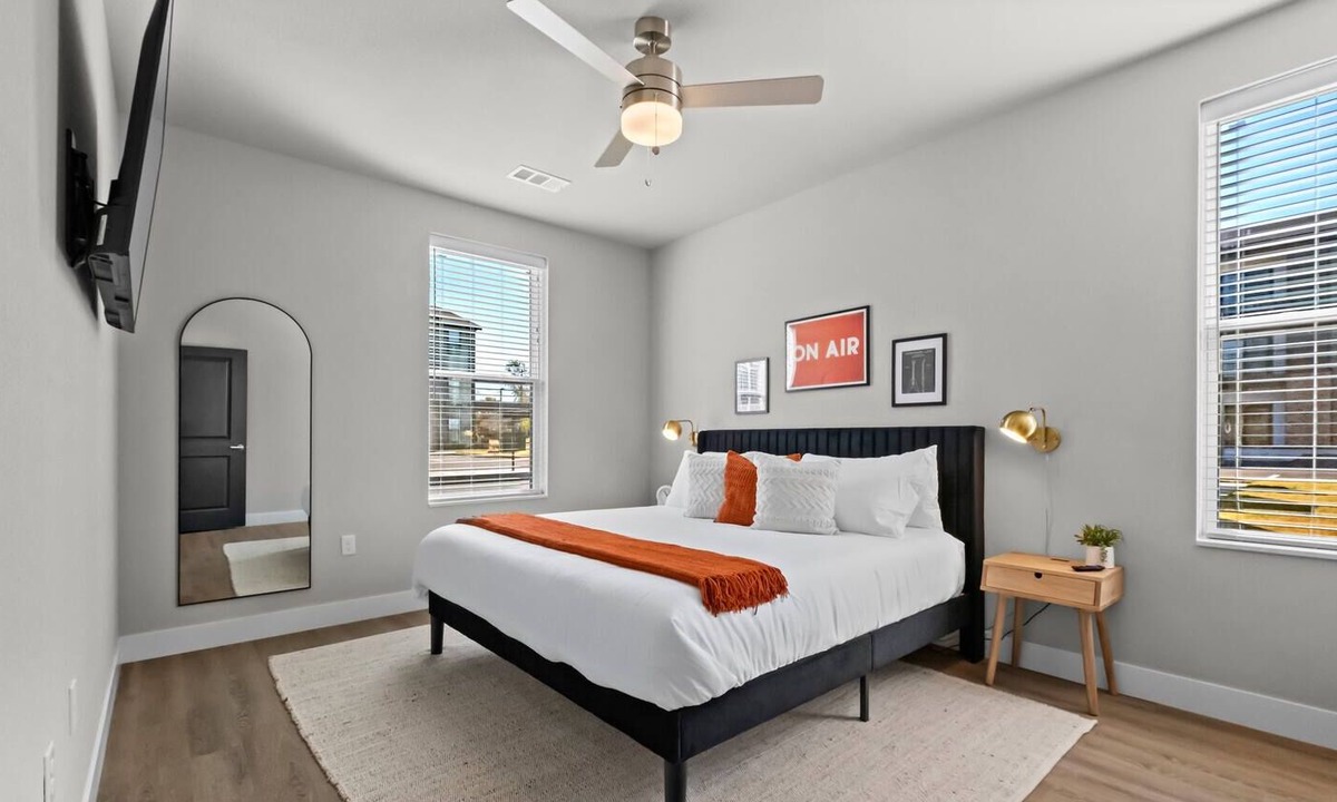 Rogers Apartment | Music-Inspired 2BR | King Suites, Pool & Near AMP