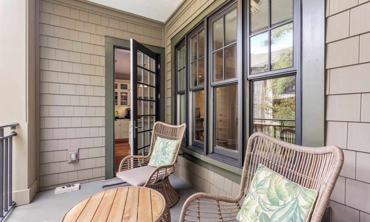 East Beach Condo | 6016 Maritime Villa by Akers Ellis Rentals