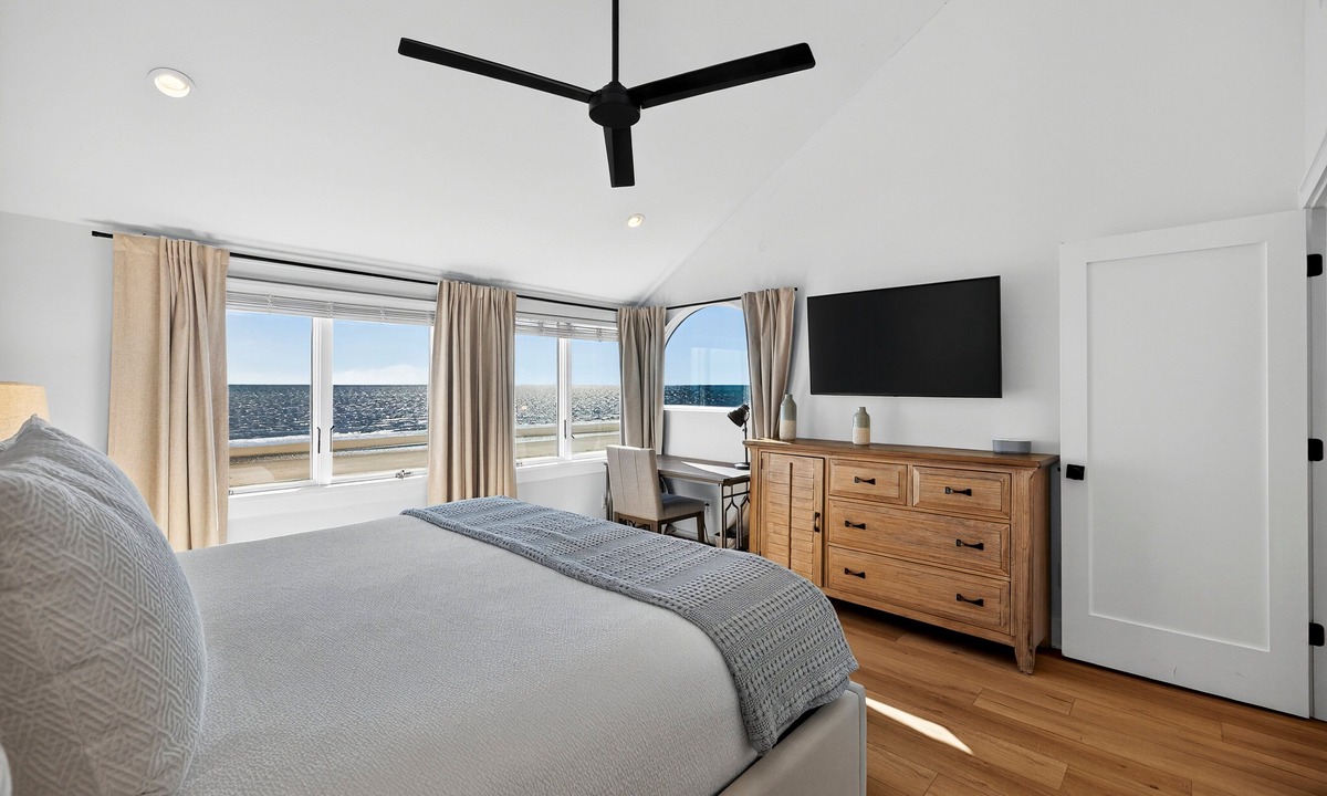 Kiawah Island Condo | Renovated STUNNING Oceanfront Views! 3 bedrooms at Windswept!