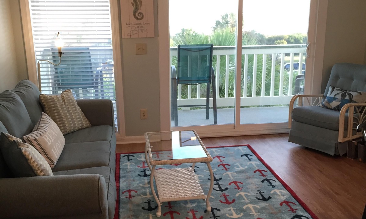 Isle of Palms Condo | Isle of Palms - 3rd Floor Ocean Front with Private Balcony, Pool, and Pier