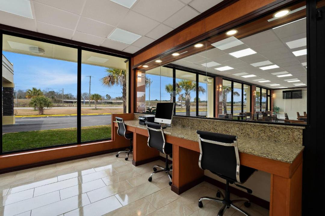 Yemassee Hotel | Quality Inn Yemassee - Point South I-95