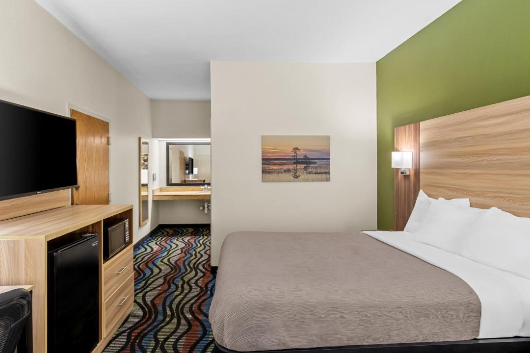 Walterboro Hotel | Quality Inn Walterboro I-95