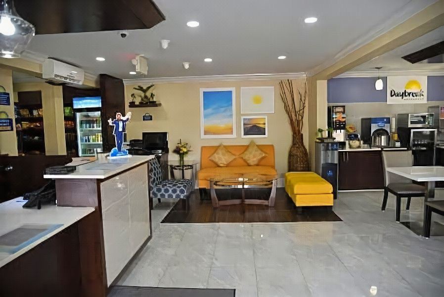 Photo of Livingroom in Goose Creek