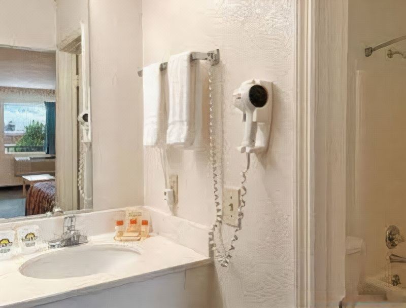 Photo of Bathroom in Goose Creek