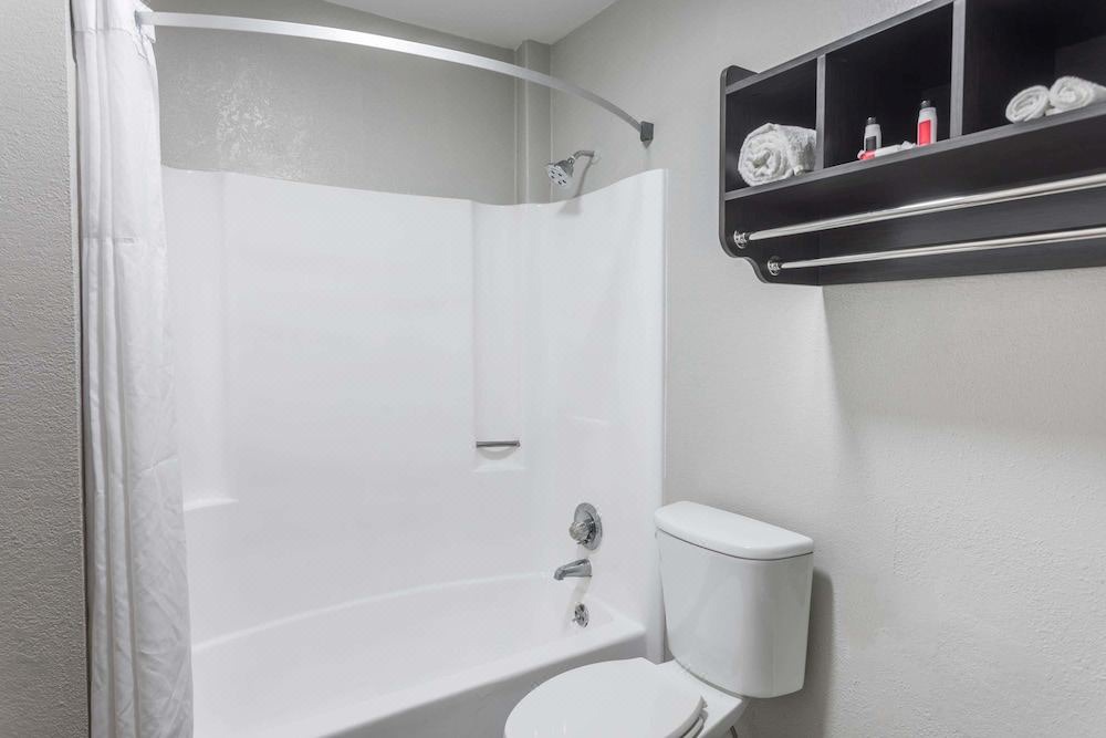 Photo of Bathroom in Goose Creek