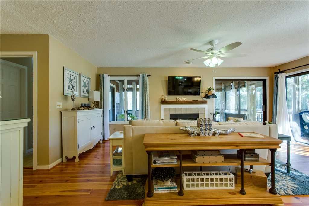 Photo of Livingroom in Seabrook Island