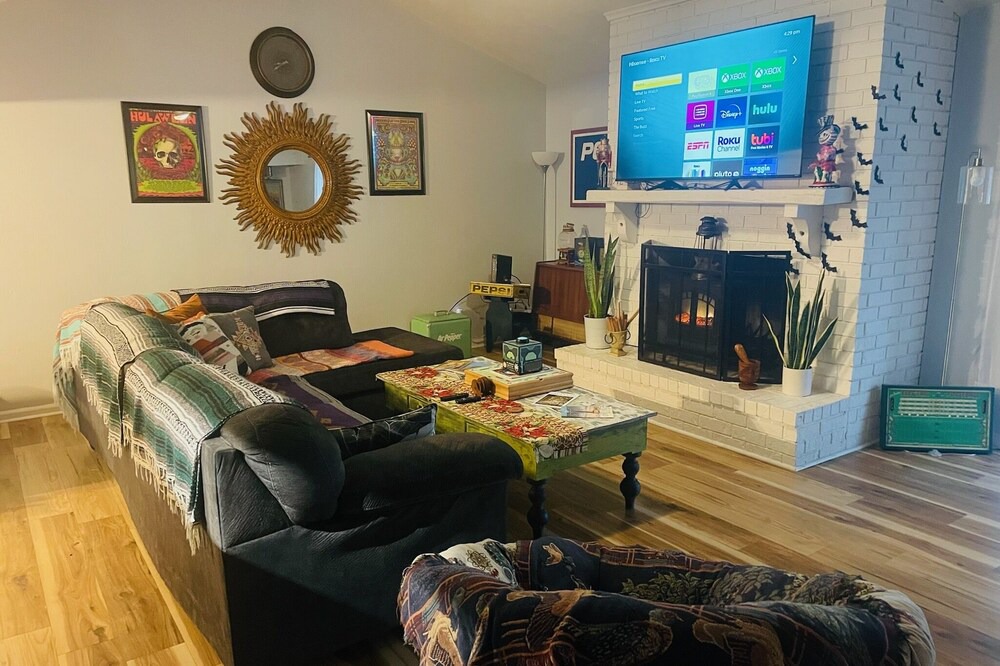 Photo of Livingroom in Whitemarsh Island