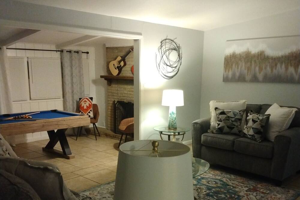 Photo of Livingroom in Windsor Forest