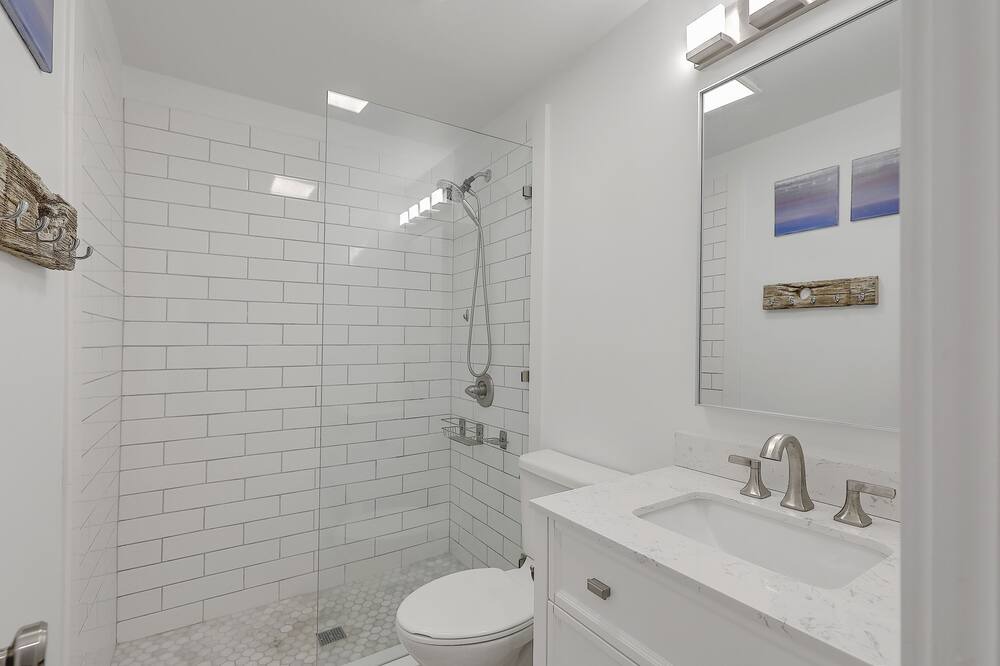 Photo of Bathroom in Sullivan's Island
