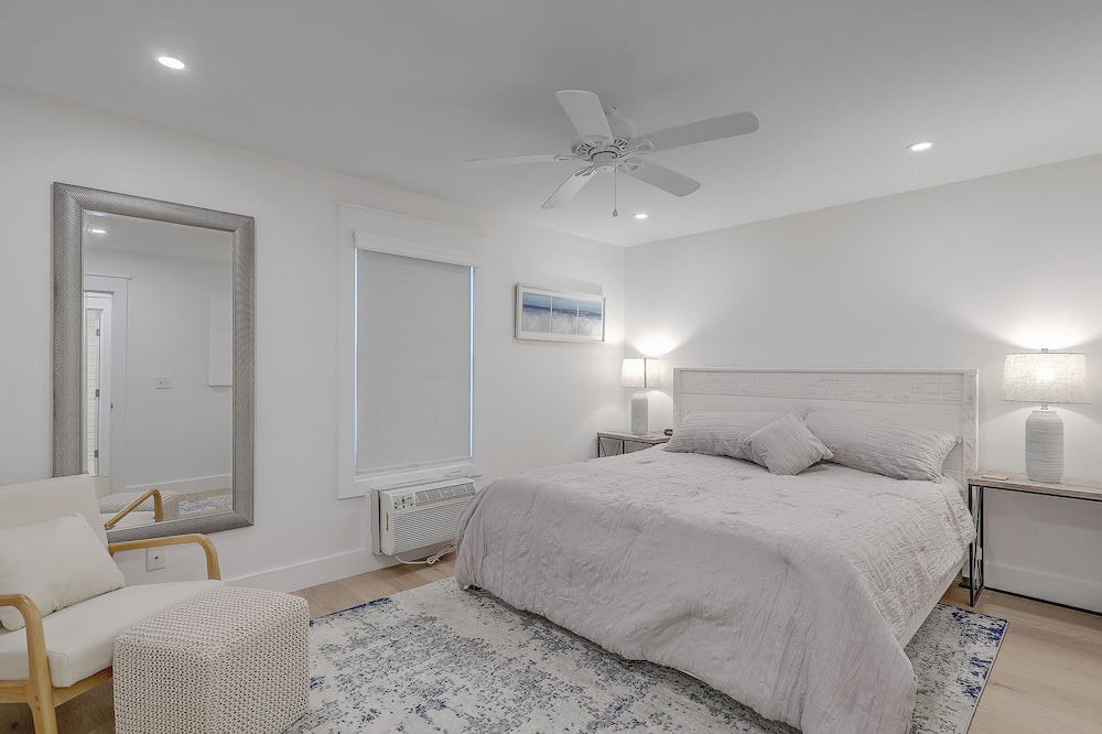 Photo of Bedroom in Sullivan's Island