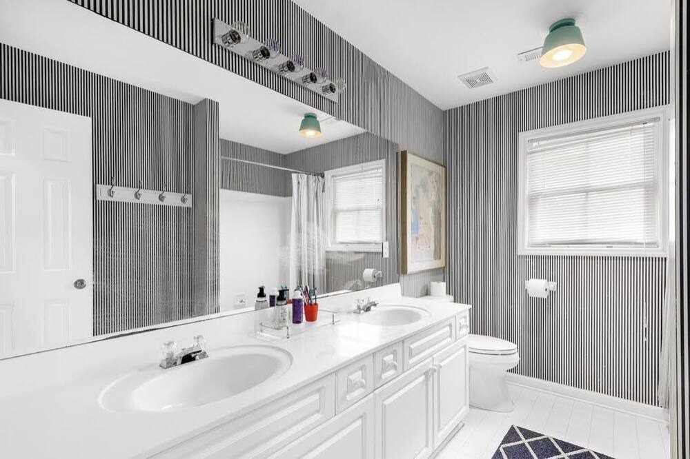 Photo of Bathroom in Old Village