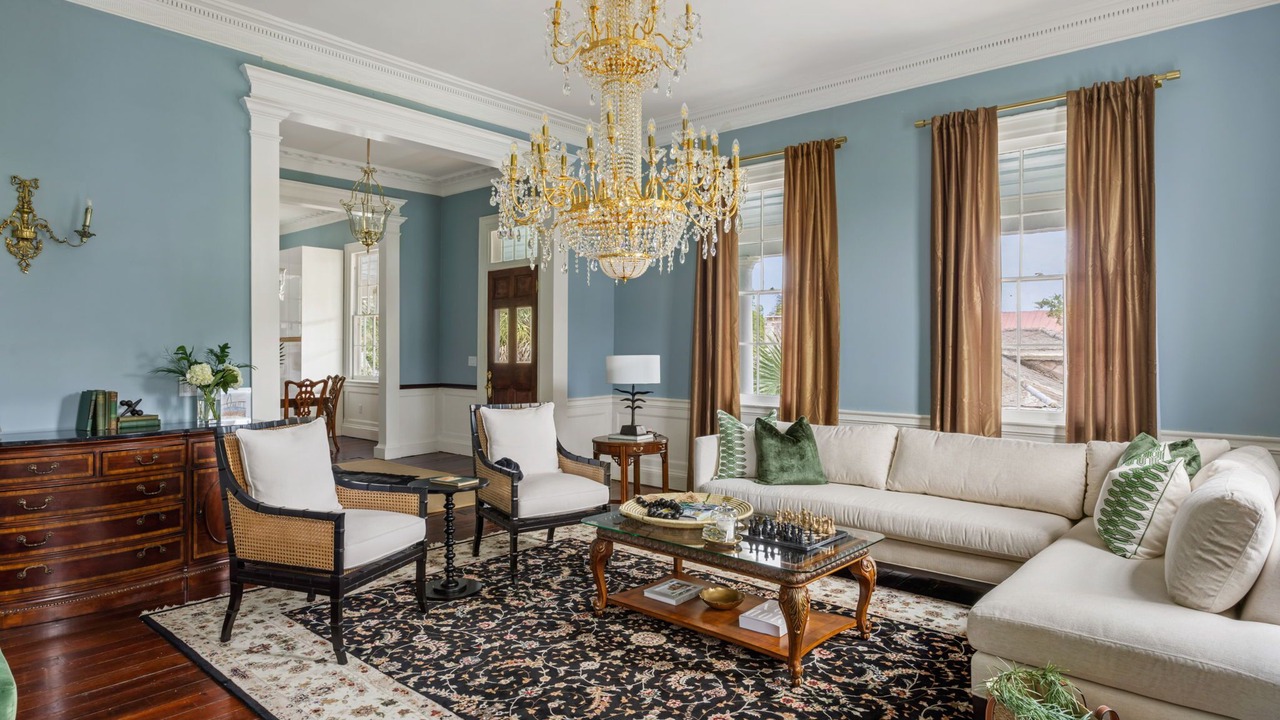 Photo of Livingroom in Harleston Village