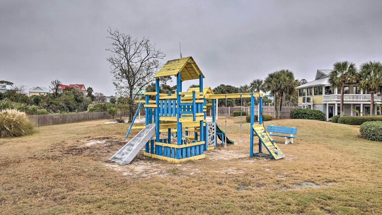 Photo of Others in Oceanmarsh Subdivision