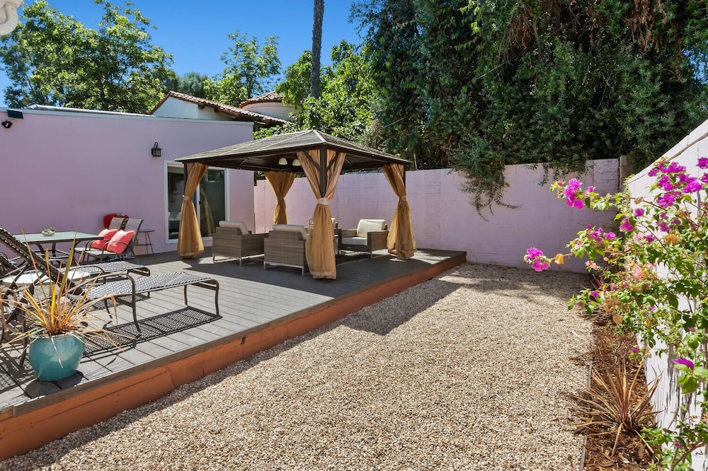 Photo of Outdoor in North Hollywood