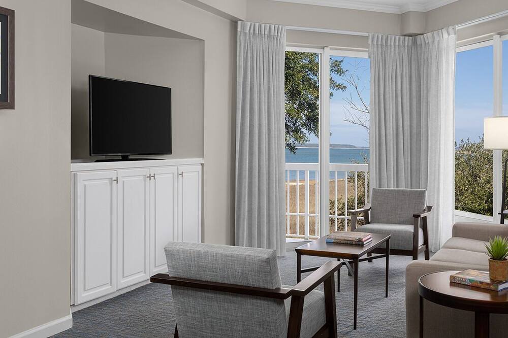Photo of Livingroom in Harbour Town