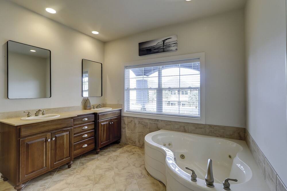 Photo of Bathroom in Palmetto Dunes