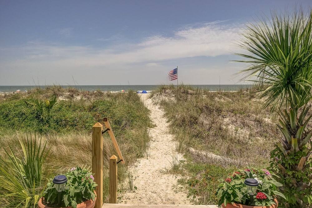 Photo of Others in Shipyard Plantation