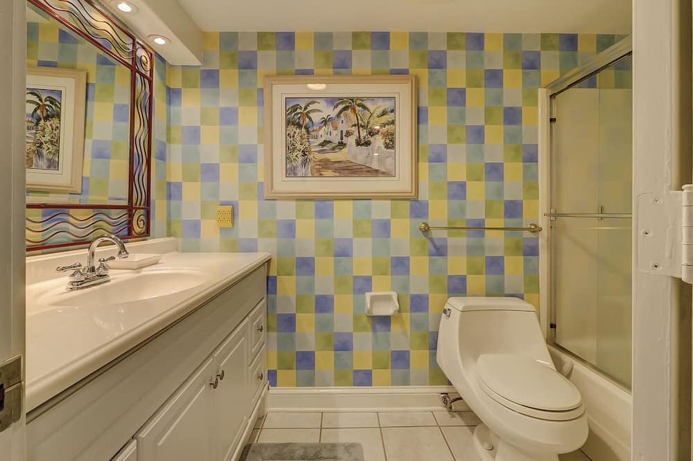 Photo of Bathroom in South Beach
