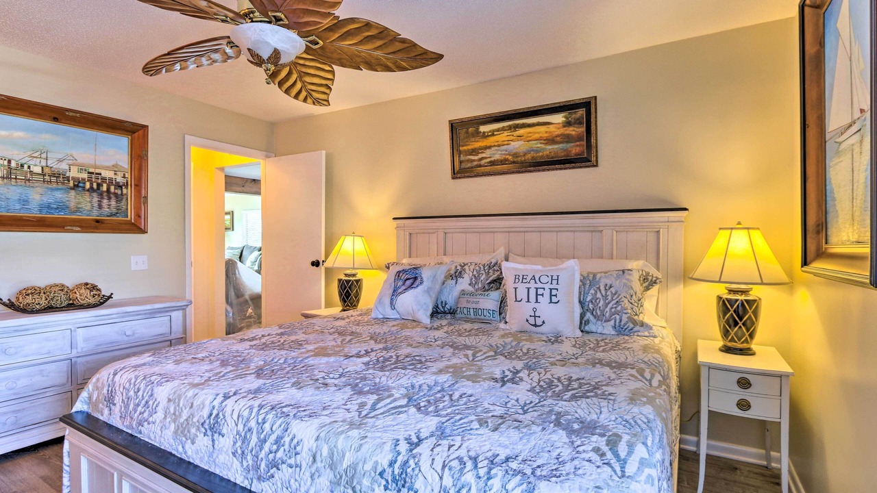 Photo of Bedroom in Oceanmarsh Subdivision
