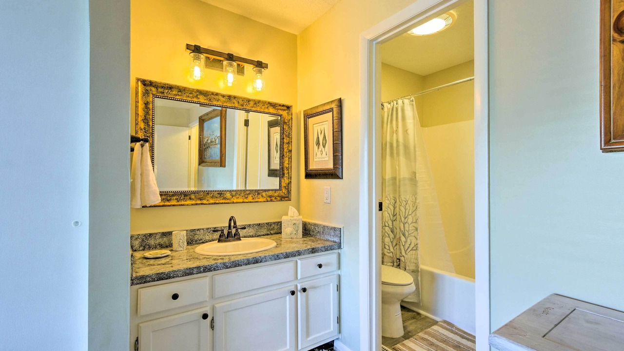 Photo of Kitchen in Oceanmarsh Subdivision