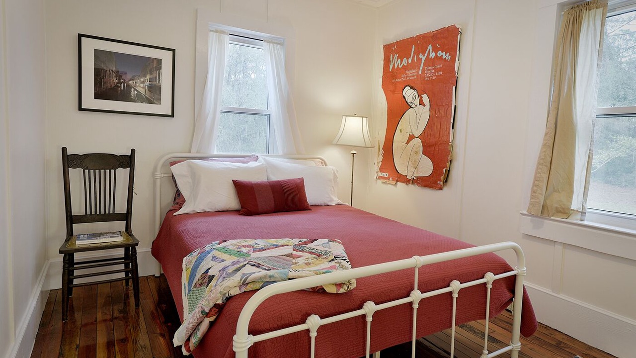 Photo of Bedroom in Edisto Island