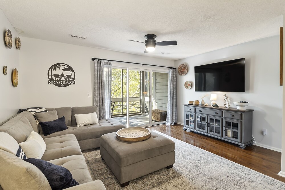 Photo of Livingroom in Seabrook Island