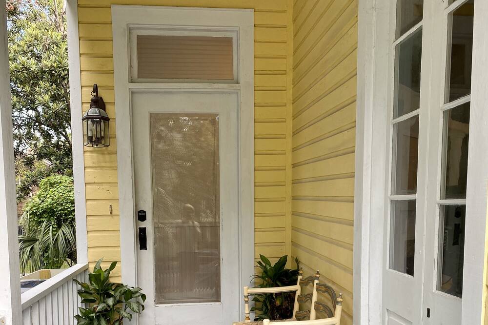 Photo of Patio Balcony in Harleston Village