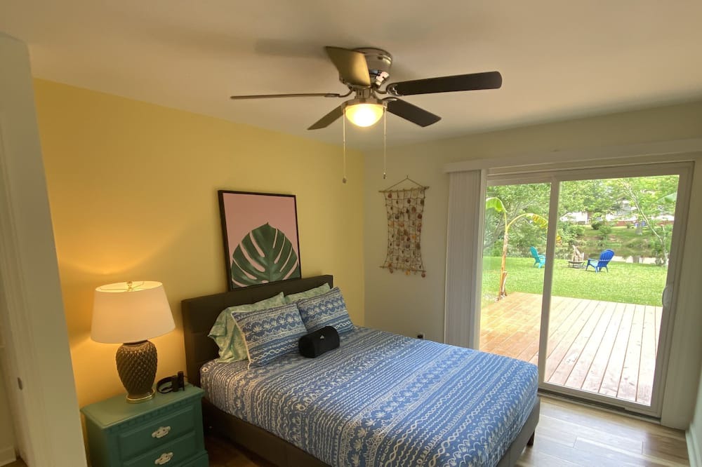Photo of Bedroom in Charleston