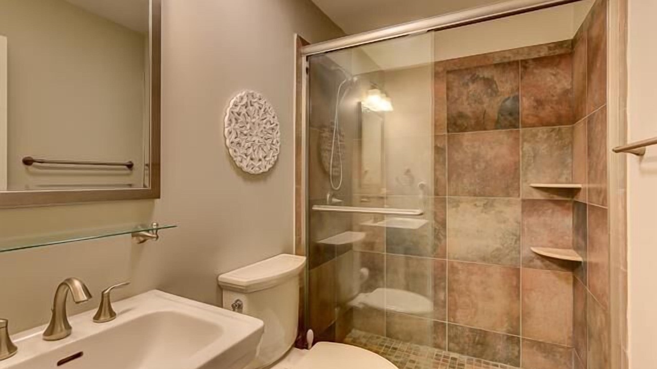 Photo of Bathroom in Harbour Town