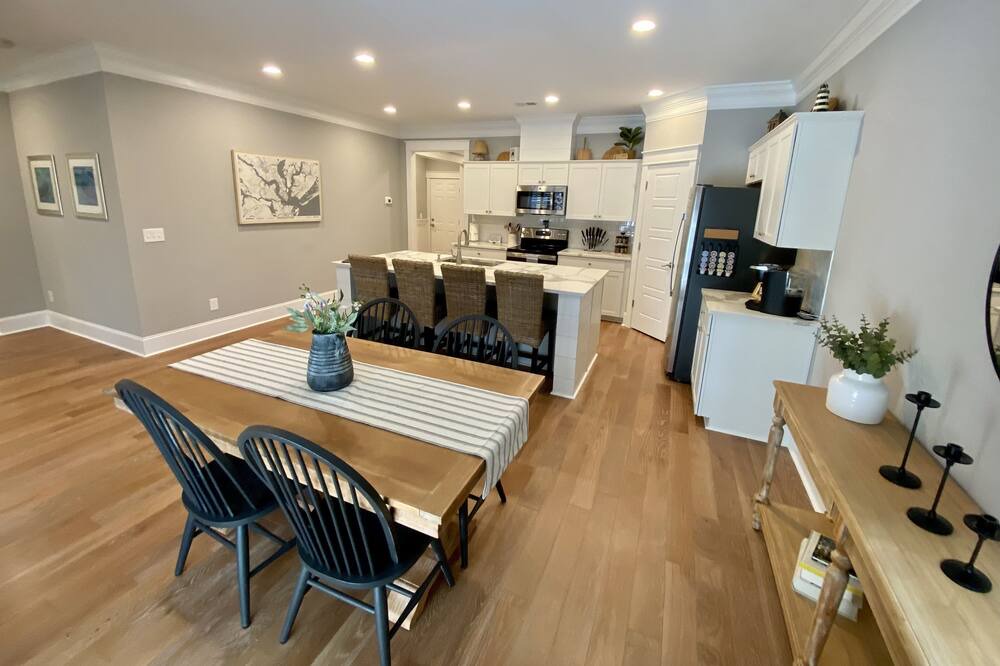 Photo of Livingroom in North Charleston