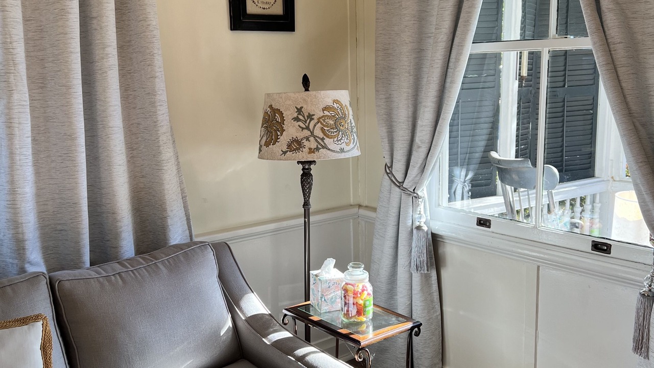 Photo of Livingroom in Summerville Historic District