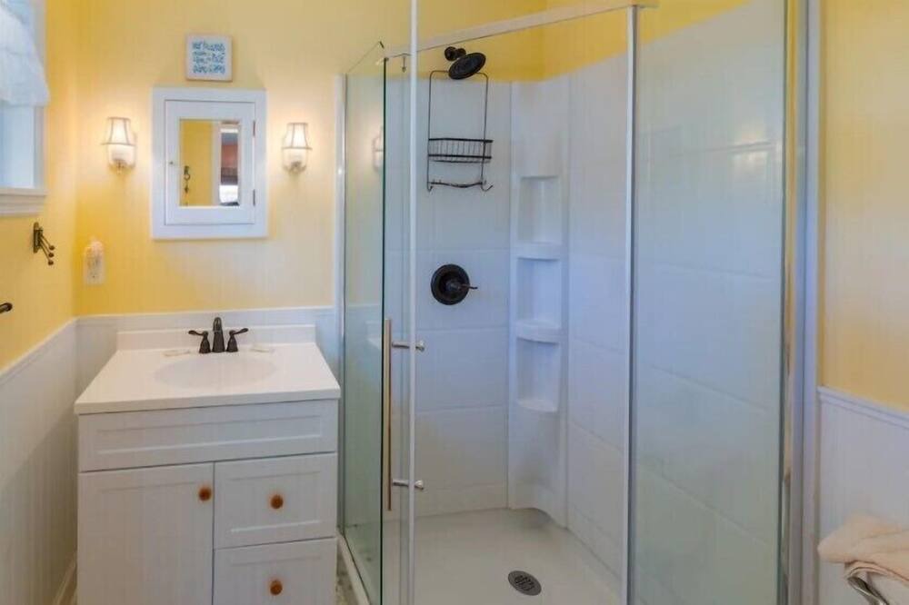 Photo of Bathroom in Isle of Palms